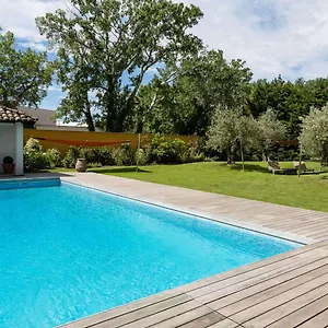 **** Hotel Western Le Lavarin France