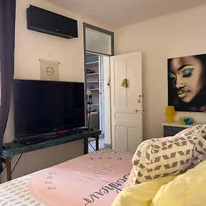 Art Deco Aparthotel