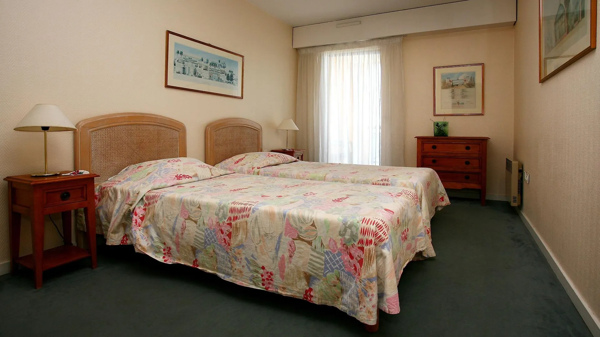 Residhotel Villa Maupassant Cannes 2*,  France