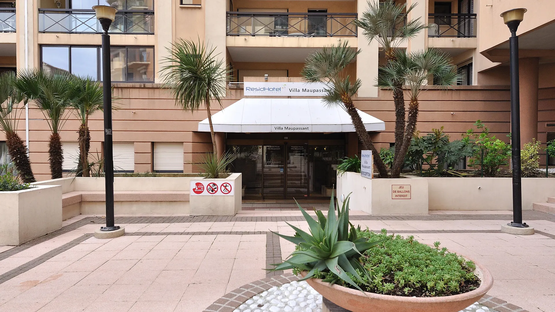 Residhotel Villa Maupassant Cannes France