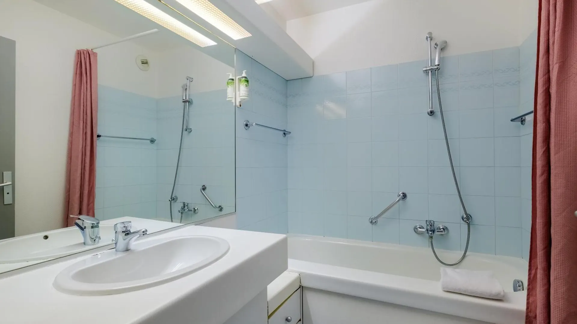 Residhotel Villa Maupassant Cannes Aparthotel