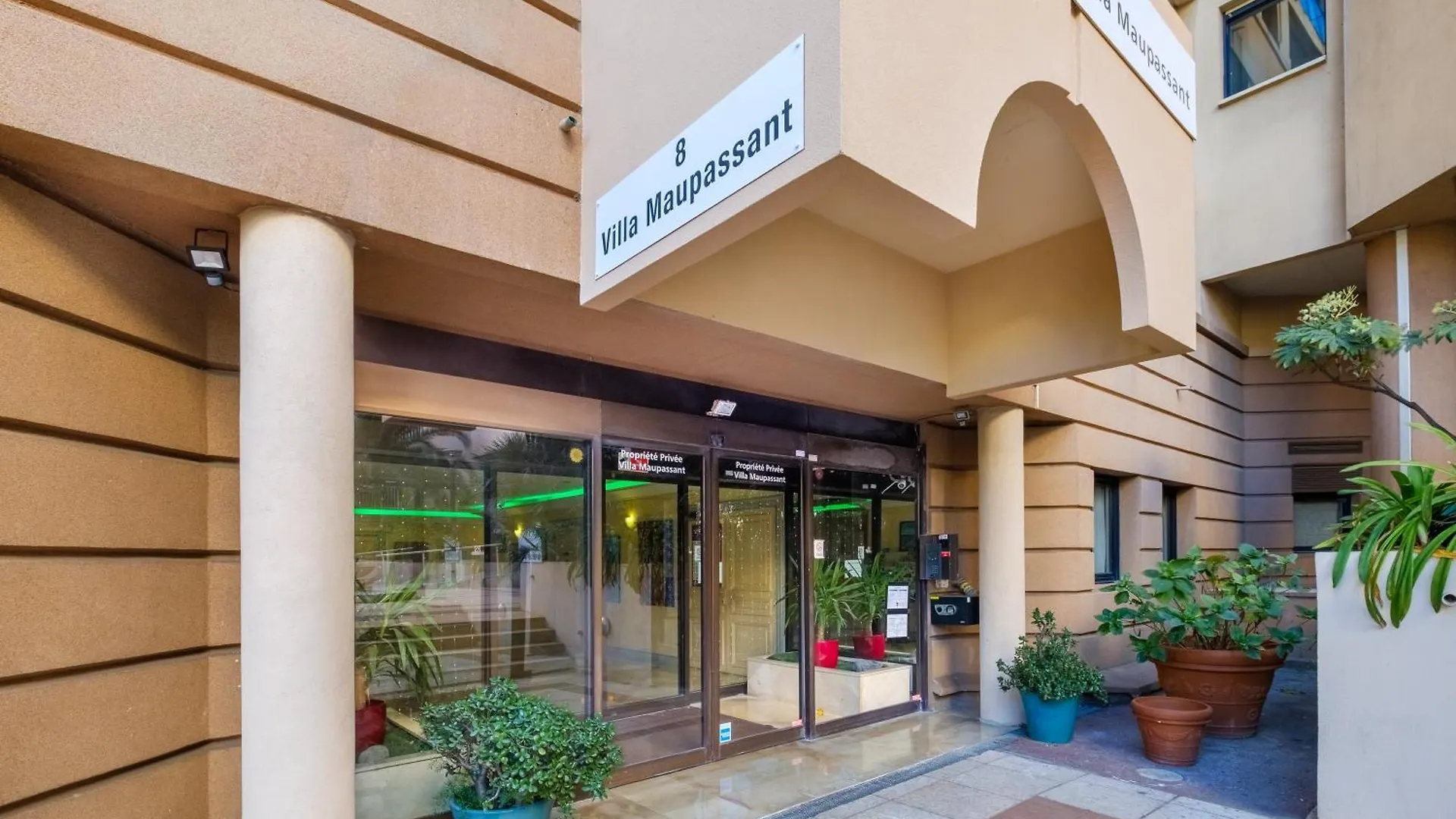 Residhotel Villa Maupassant Cannes Aparthotel