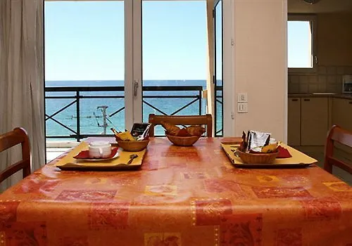 Residhotel Villa Maupassant Cannes 2*,  France